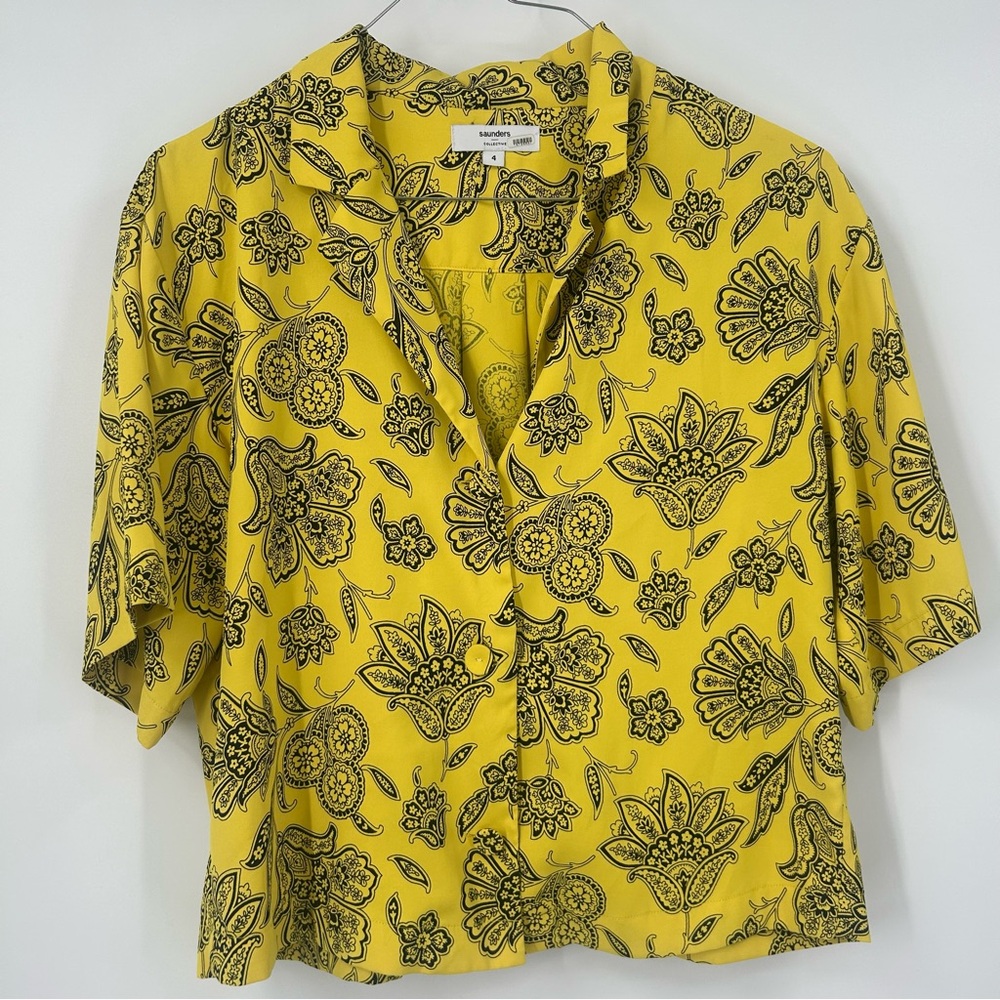 Saunders Collective Shirt Women’s Size 4 Yellow Black Floral Short Sleeve Boxy
